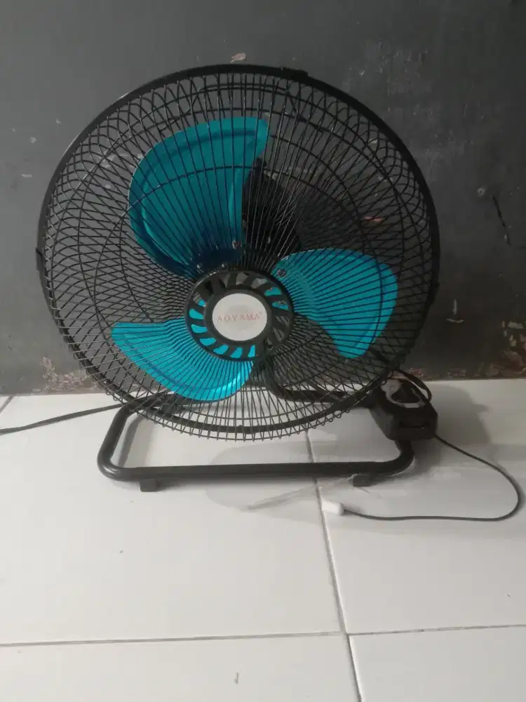 Kipas angin besi 12 inch