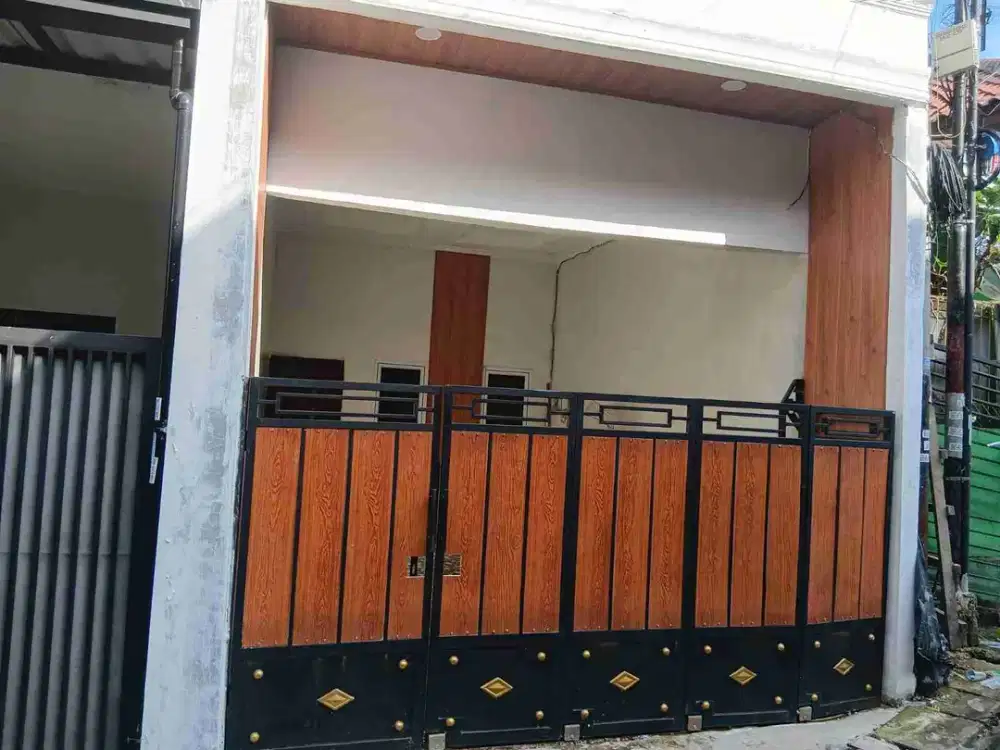 Dijual Rumah bagus , siap huni di Meruya Selatan Jakarta Barat