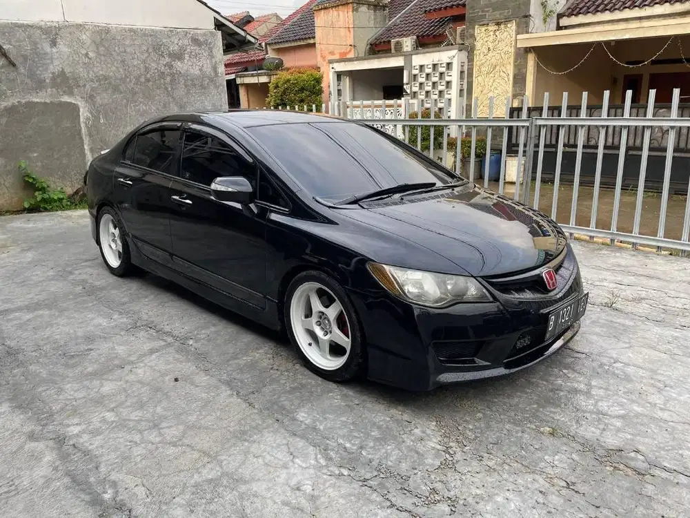 CIVIC FD AT 1.8 2010