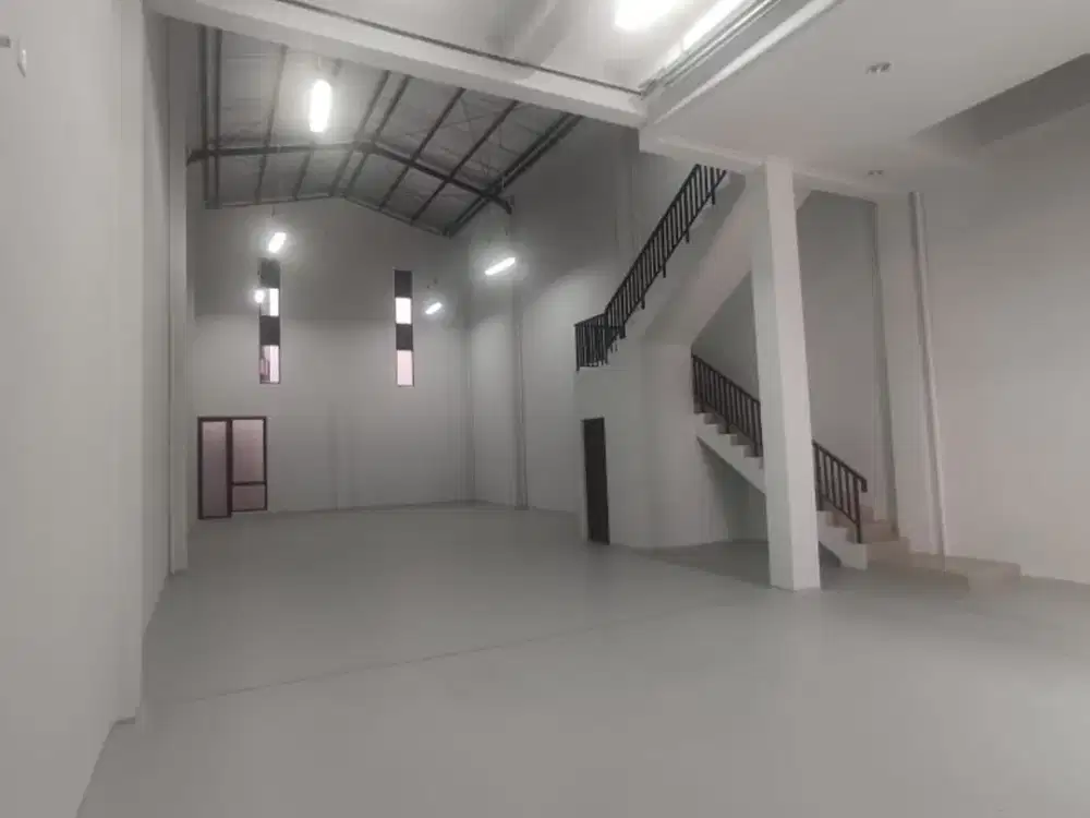 Posisi Boulevard Bizpark PIK2 – Gudang 9x30 dengan Kantor Eksklusif