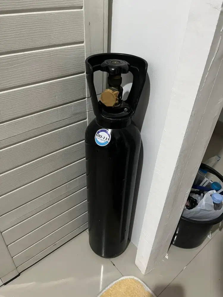 Tabung oksigen + isi