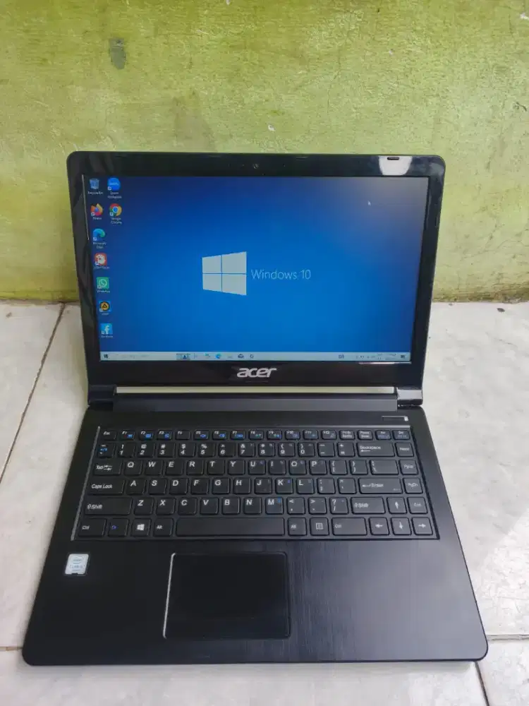 Laptop Acer Core i3 gen6 ram 8gb ssd 128gb tipe slim siap pake(Nego)