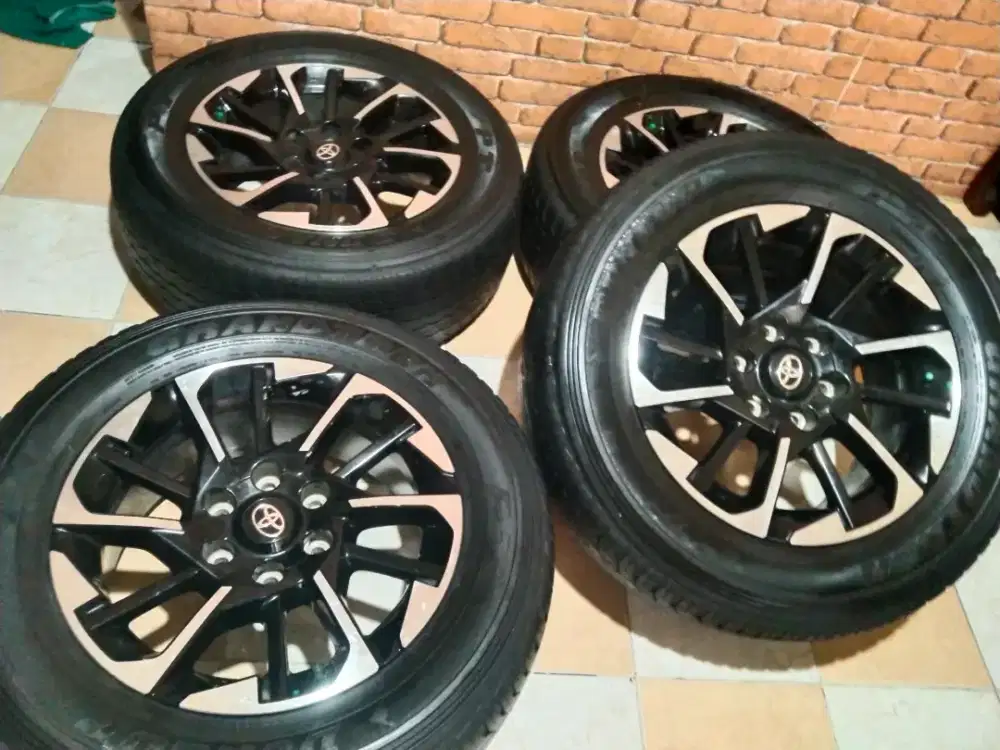 ORI Toyota Fortuner GR Ring 18 muluss ban Dunlop