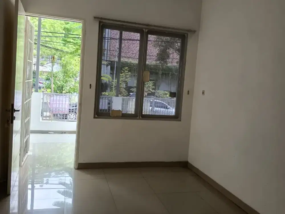 Dijual Rumah Jl Raya Janur Elok - Jakut
