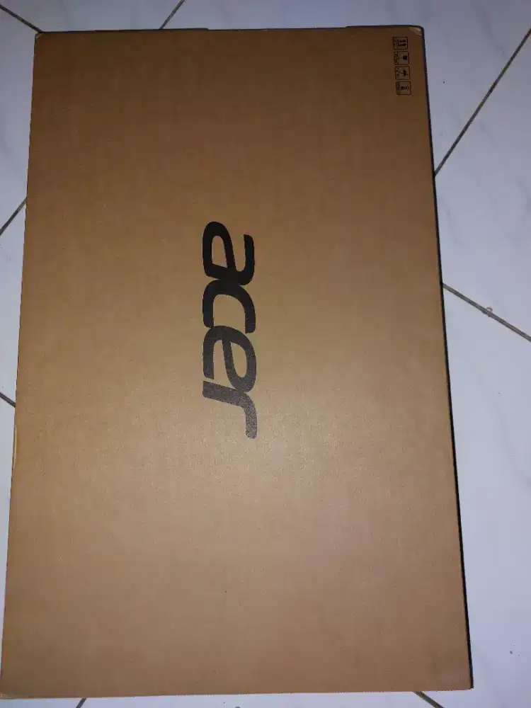 Acer Nitro Lite
NL16-71G-5613