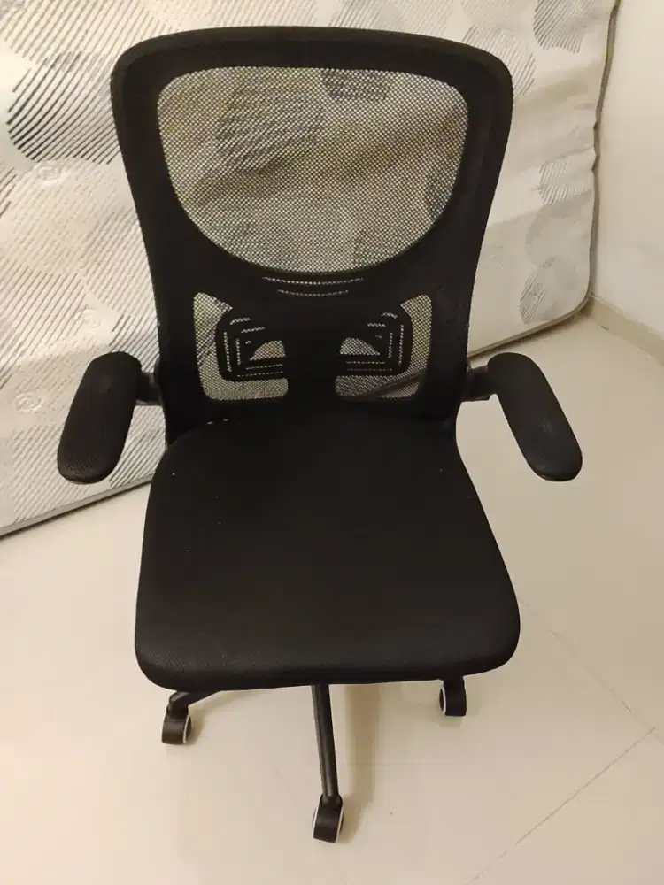 Kursi kerja atau kursi belajar