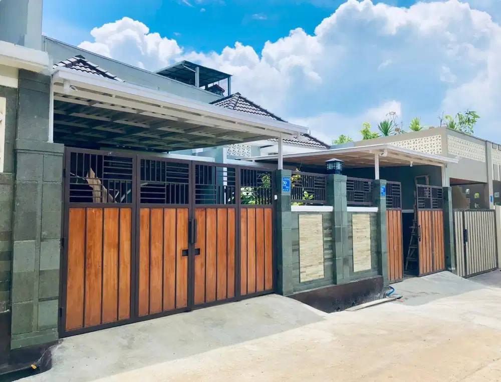 Jual Rumah Mewah Bangunan Baru di Sariwangi dkt POLBAN/ Setraduta