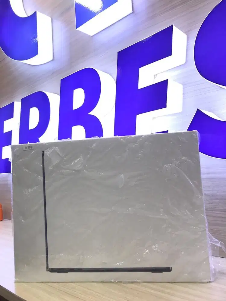 MACBOOK AIR M4 13 INCH GARANSI RESMI