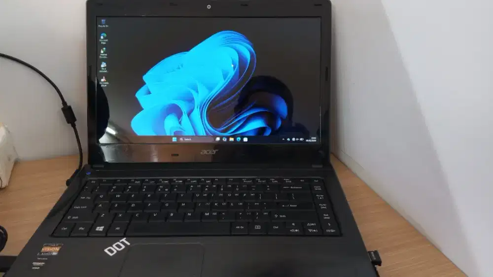 Laptop Acer E1 451G dual graphics