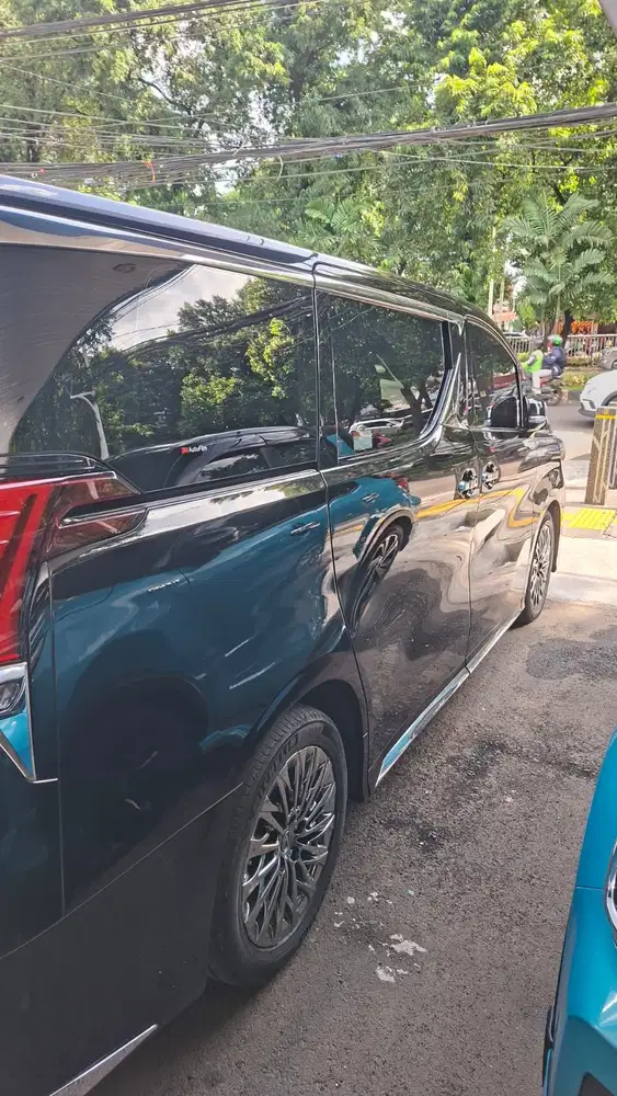 Lexus LM350 2021 Bensin