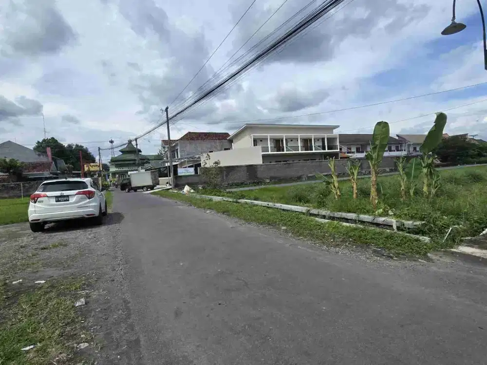 DIJUAL TANAH PEKARANGAN STRATEGIS TEPI JALAN ASPAL DEKAT PAKUWON MALL CONDONGCATUR