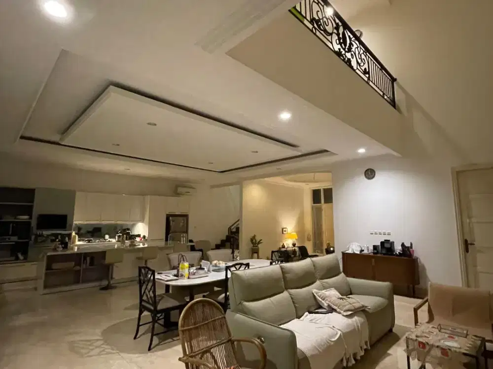 JUAL CEPAT RUMAH SEMI FURNISHED ARISTOTELES GADING SERPONG