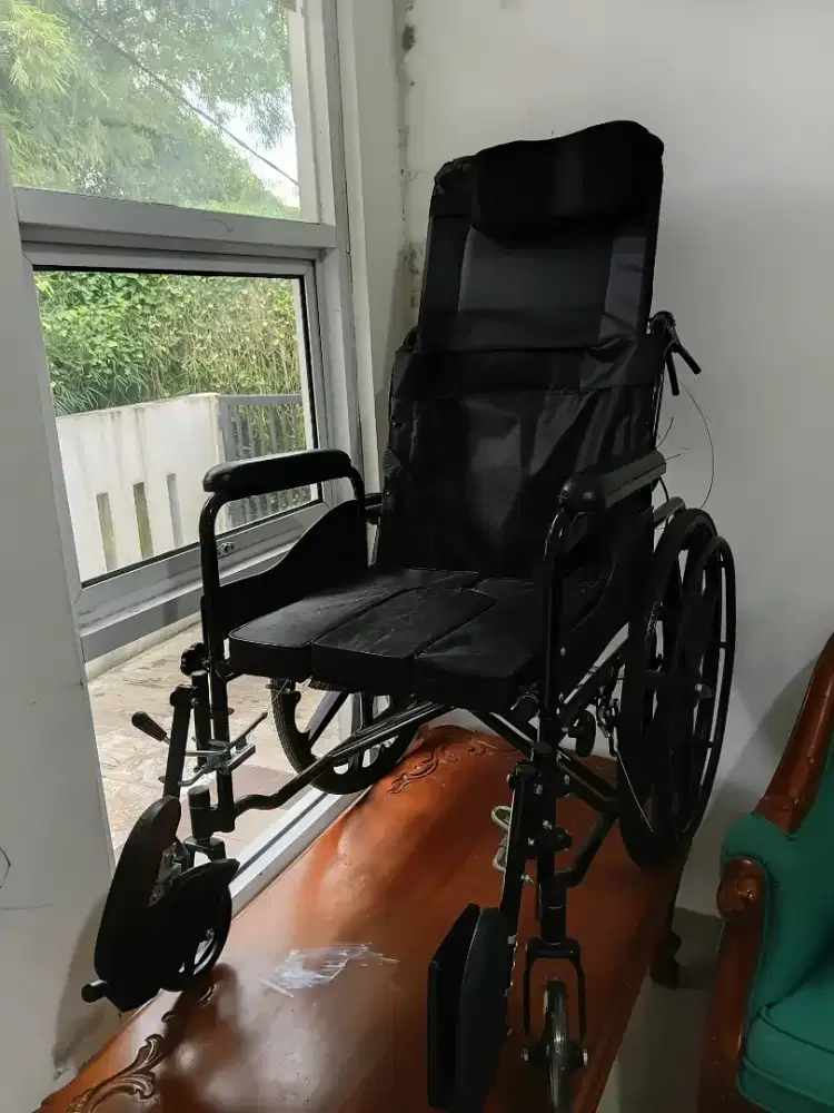 Kursi Roda ( Baru gak jadi pakai )