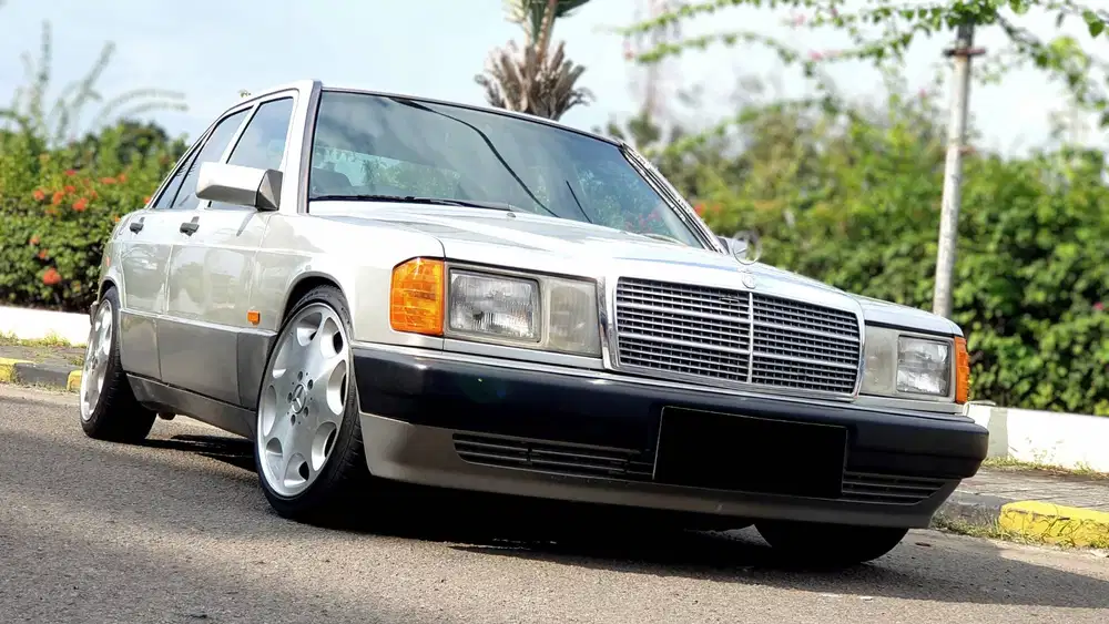 [ RARE ITEM ] Mercedes Benz Mercy 190E 190 E W201 Sunroof AT 1990/1991