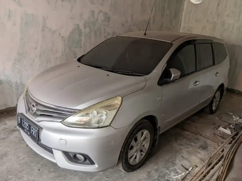 Livina XV matic 2016