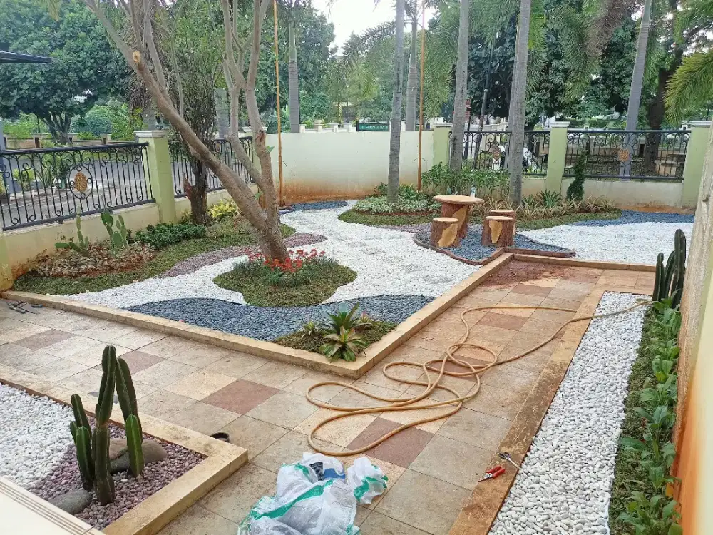 Tukang Taman Jakarta Timur/jasa tukang taman/tukang taman/taman kering