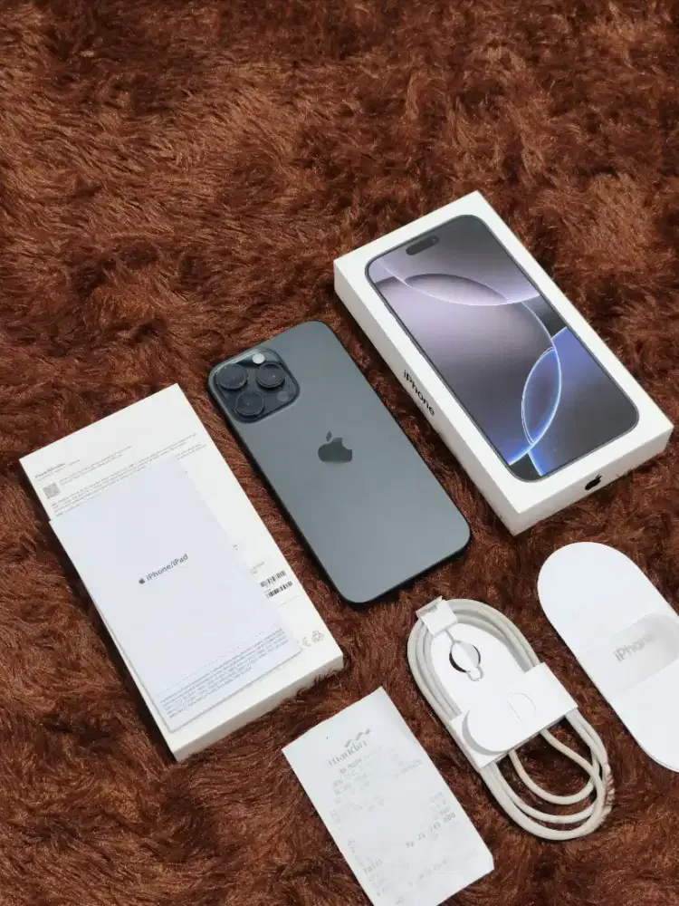 iPhone 16 Pro Max 256GB iBox Resmi Garansi 6 Mei 2026 - Black Titanium