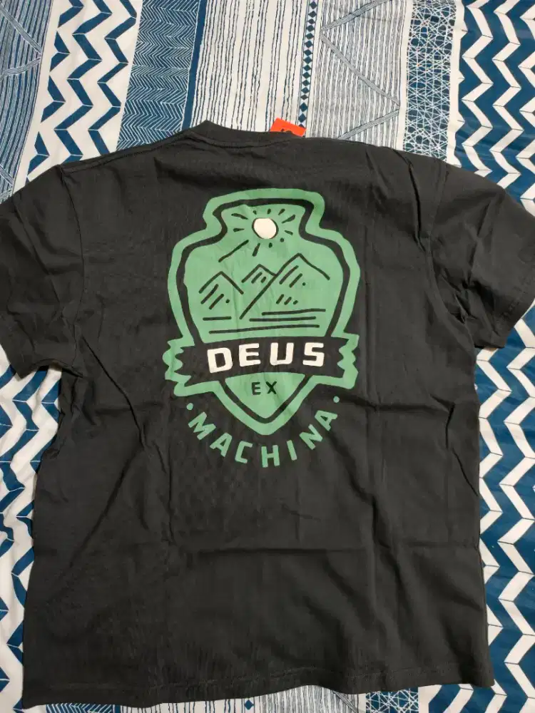 baju kaos T-shirt DEUS bali