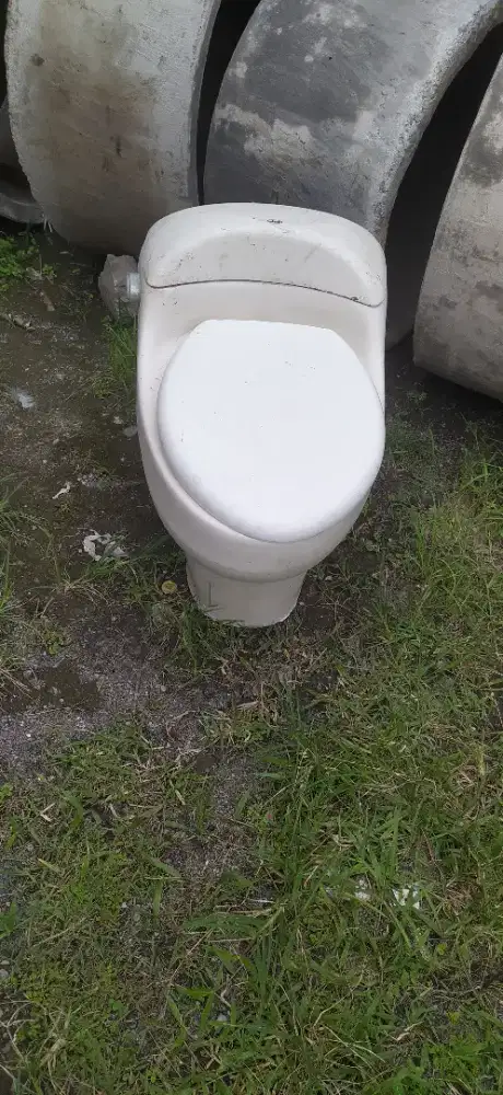 closet duduk masih bagus