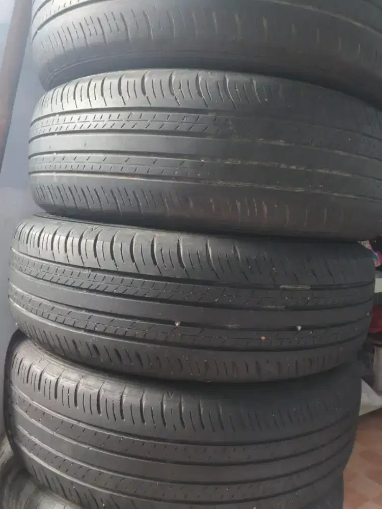 4 ban Dunlop second R16