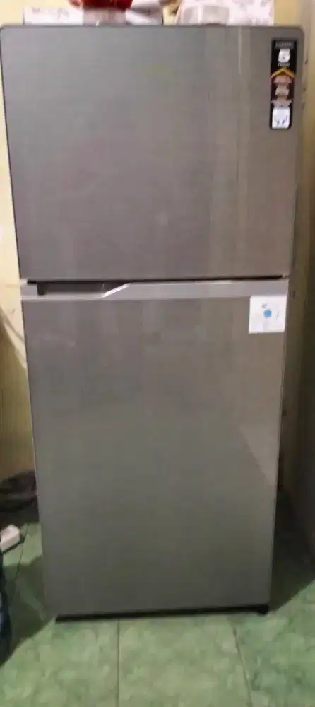 Dijual kulkas 2 pintu