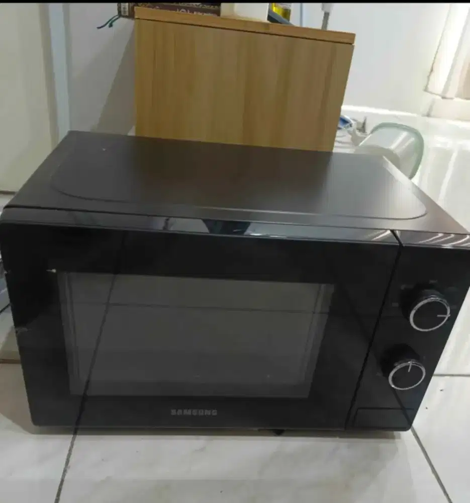 Mivrowave Kondisi baru pemakaian 1 Bulan