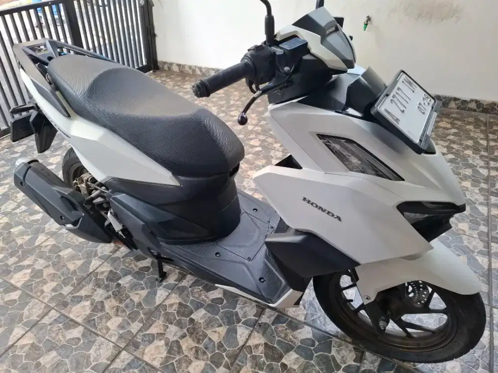 Km15rb keyless ABS, honda vario 160 CBS iss 2024 bln 7 pajak panjang.