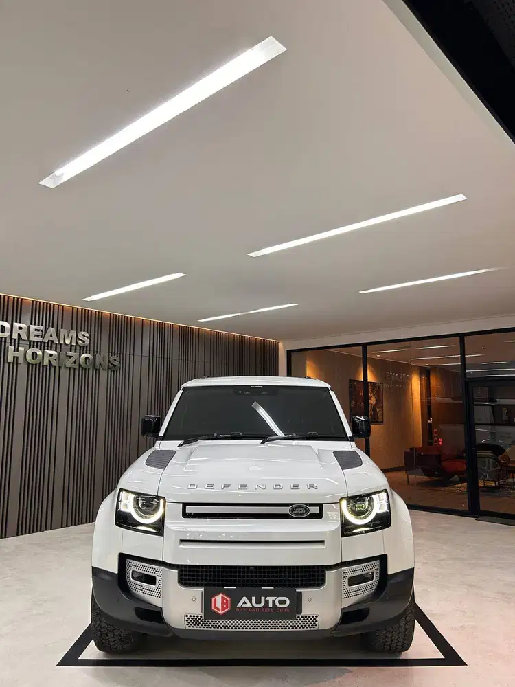 Land Rover Defender 110 SE 2.0L AT 2021 Putih Km15rb B2106BJB Nik 2020