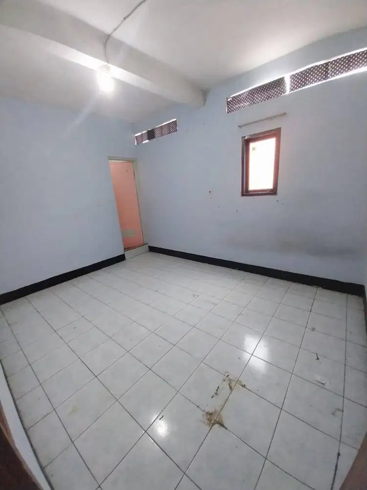 Rumah Besar Dijual Jl. Ancol Bandung Pusat Kota Cocok Untuk Kos Kosan