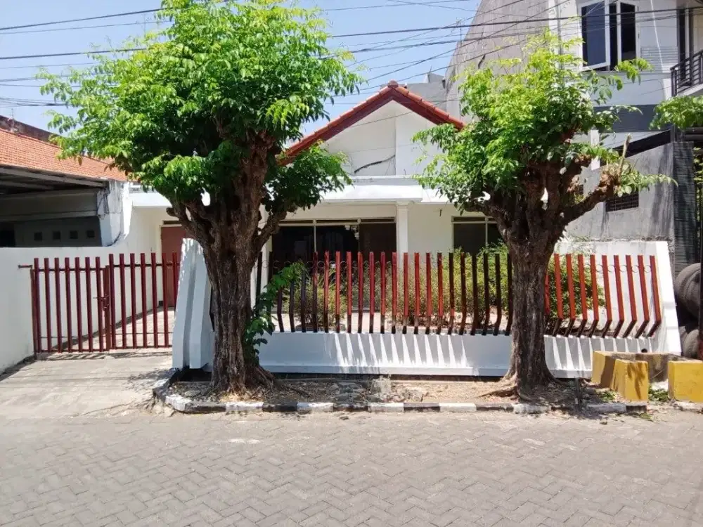 Rumah Darmo Permai Selatan STRATEGIS, LISTRIK 2200W