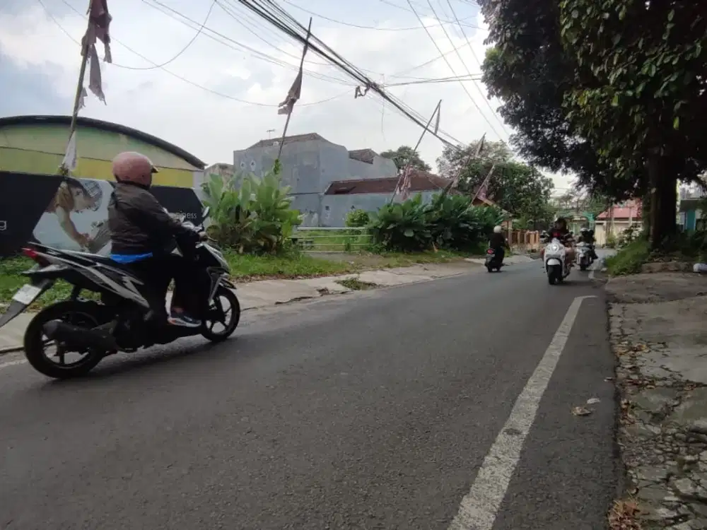 Tanah dijual di sulfat selatan bunulrejo kawasan perumahan Lt1100 Leb40 akses mobil