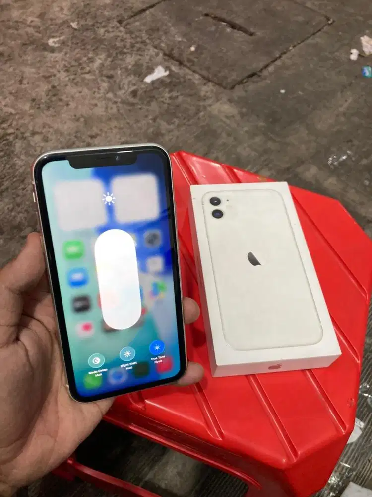 iPhone 11 64GB Fullset Ex iBox