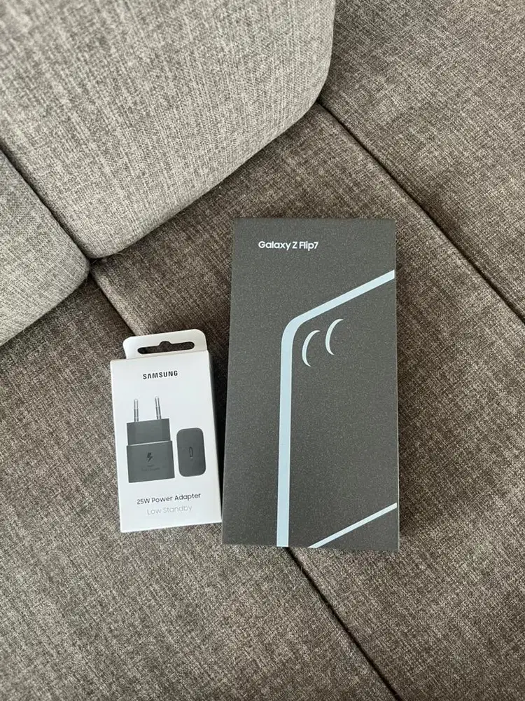 Samsung Galaxy Z Flip 7