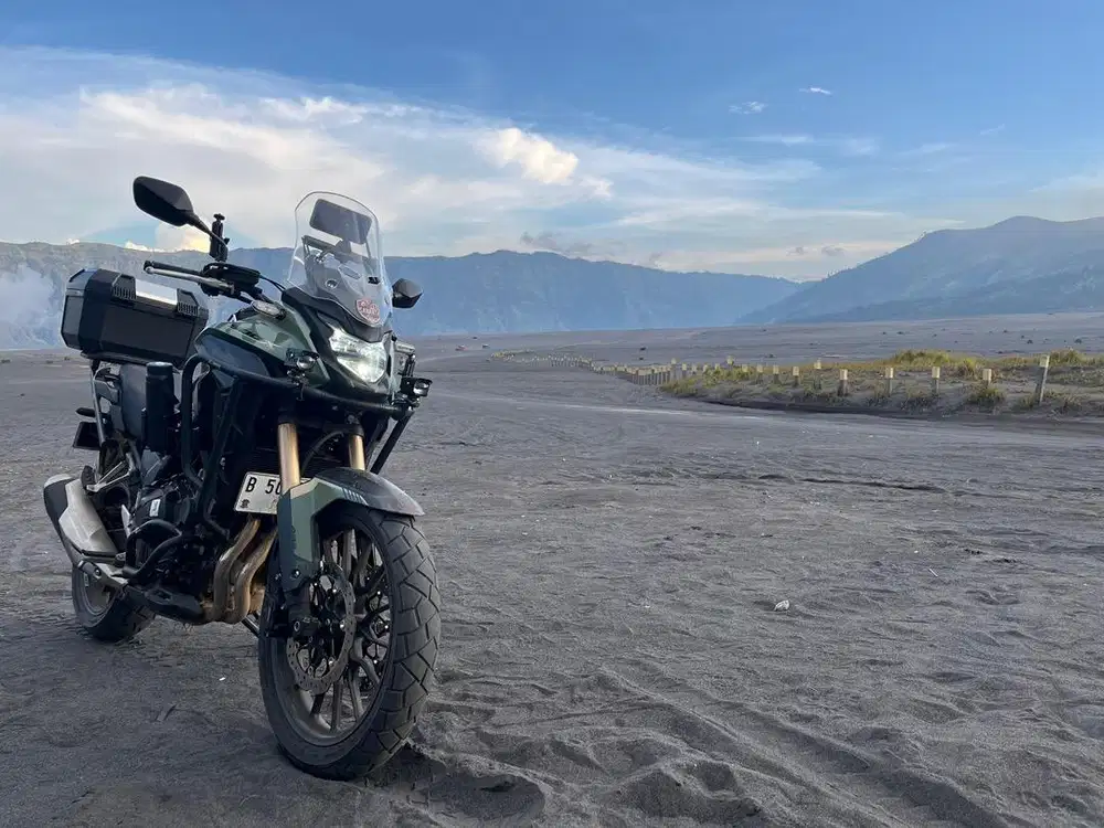 Honda CB 500X, 2024, Hijau, Low Km, Modif Proper