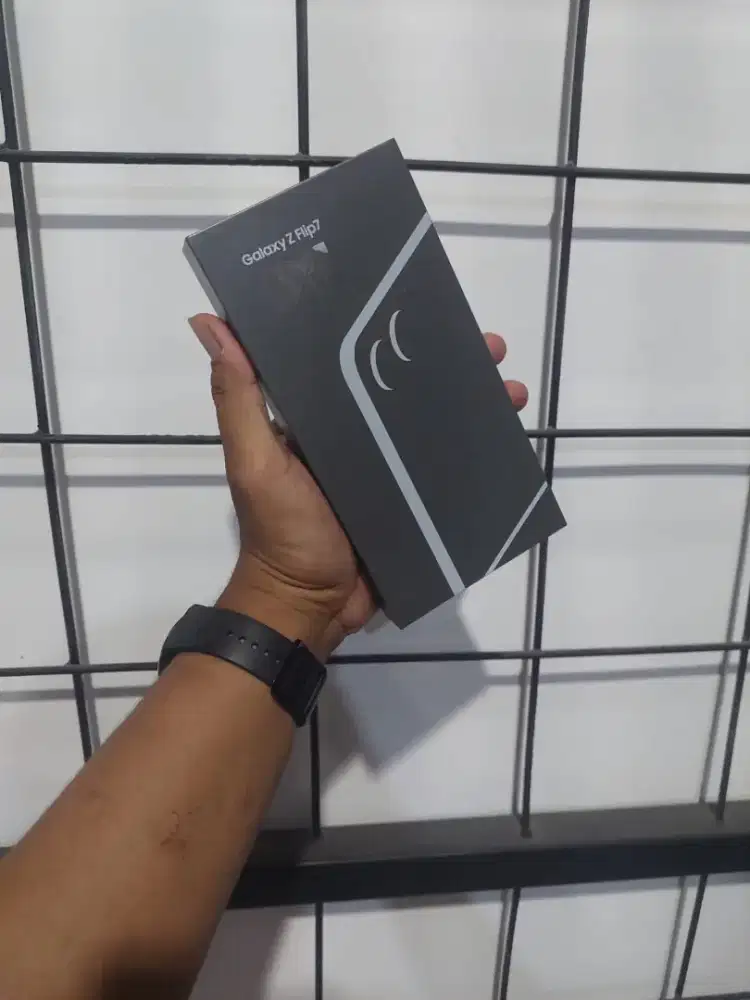 SAMSUNG GALAXY Z FLIP 7 PROMO SPEAKER