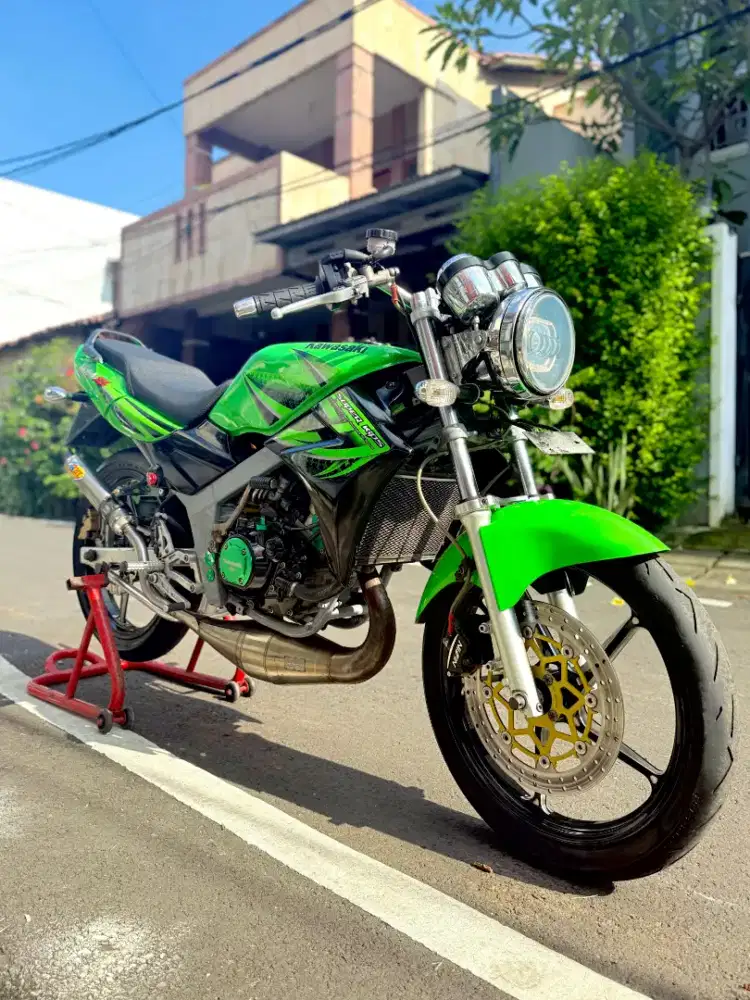 NINJA R HIJAU SHURIKEN