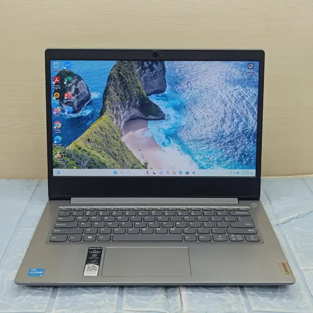 LAPTOP LENOVO IDEAPAD SLIM 3 INTEL CORE I3-1115G4 RAM 8 GB SSD 256 GB