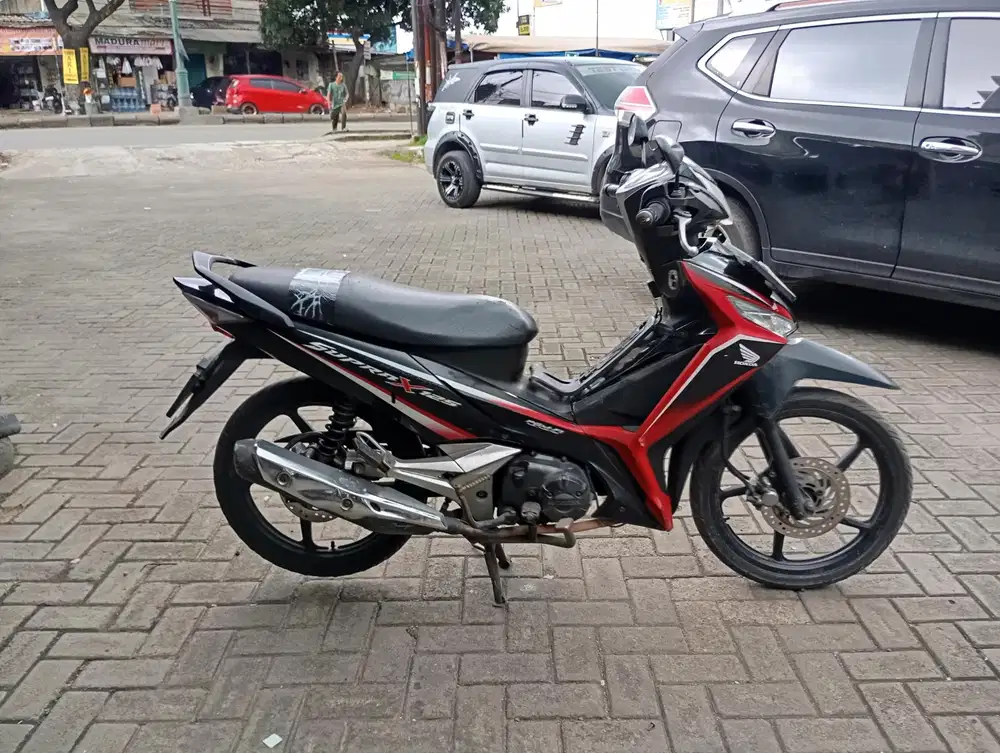 [PROMO] Honda Supra x 125 Tahun 2018 Surat Komplit