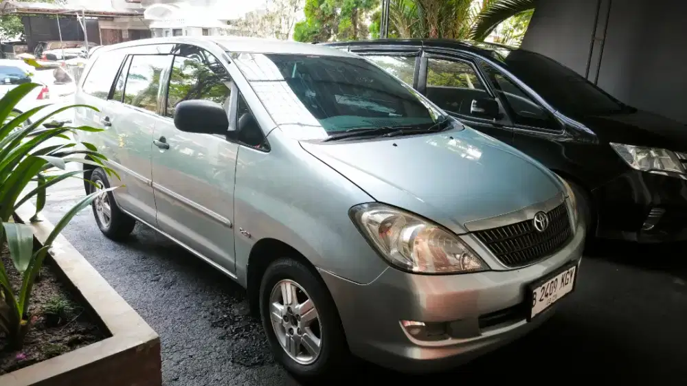 Innova Diesel 2005 km Rendah Mulus