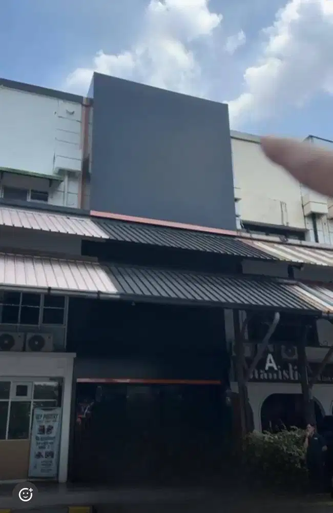 Dijual Ruko Komersial Premium Plaza Graha Famili Loop Surabaya Barat