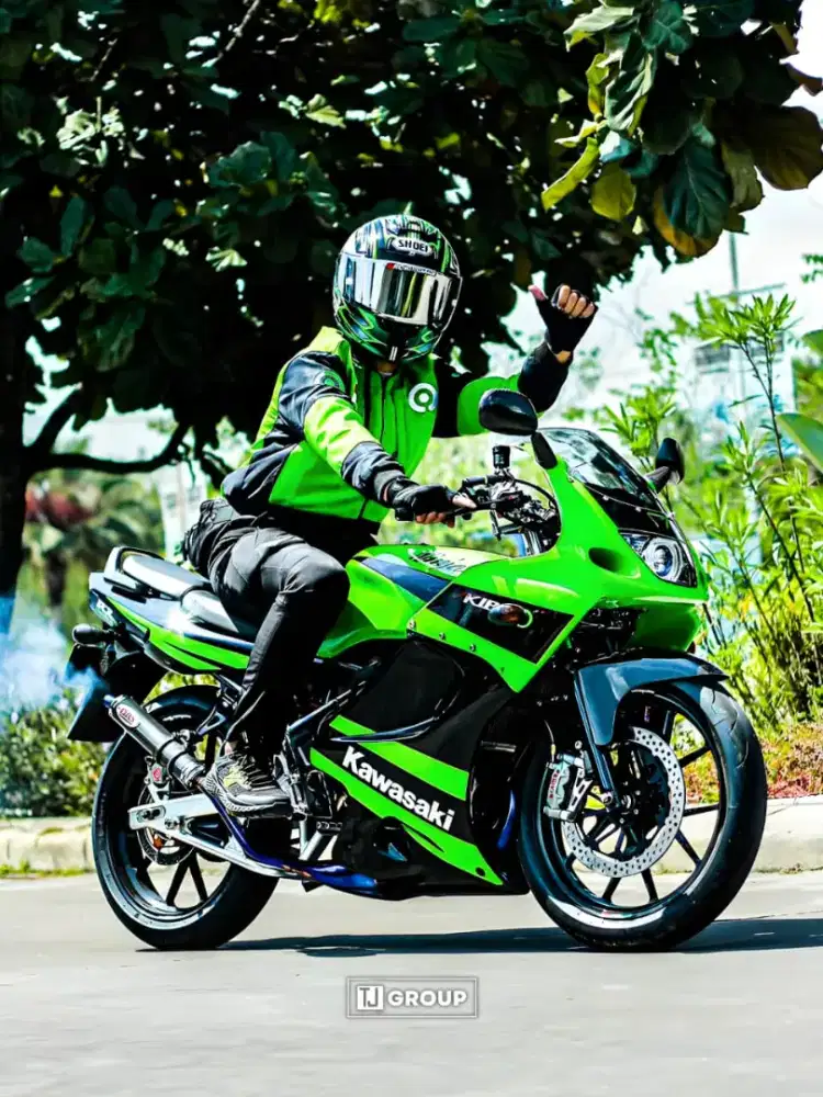 FOR SALE!! Kawasaki Ninja RR SE Gen 3 2009