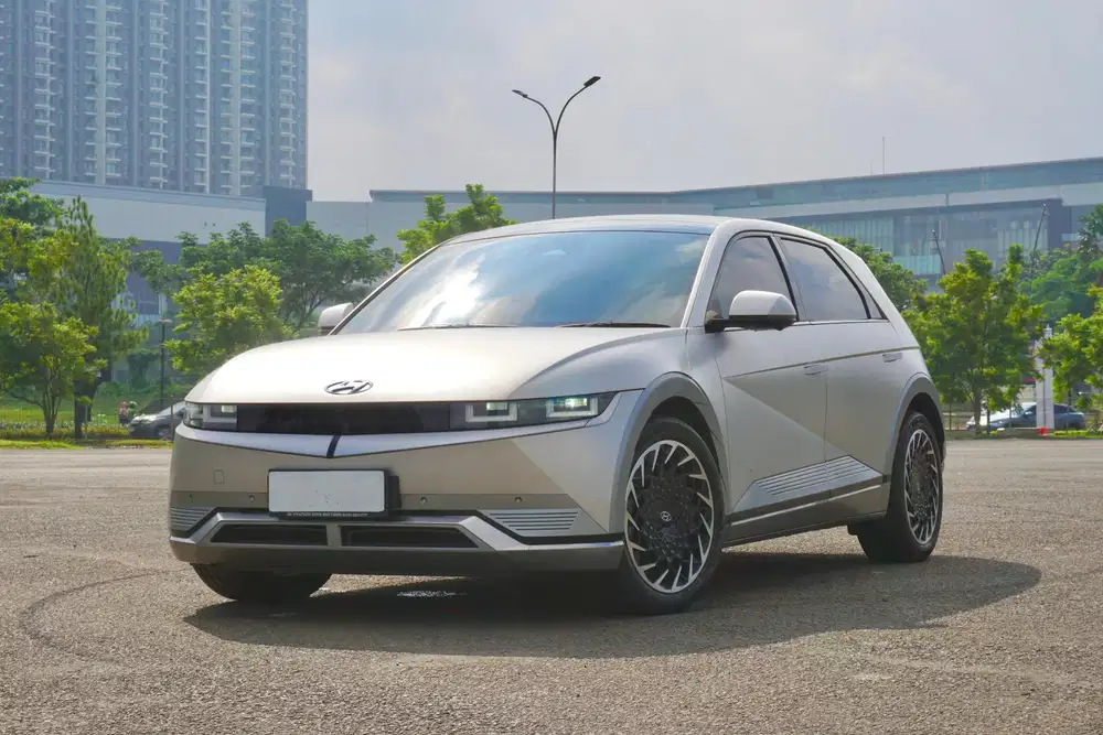 Hyundai Ioniq 5 EV
Signature Long Range Bluelink 2023