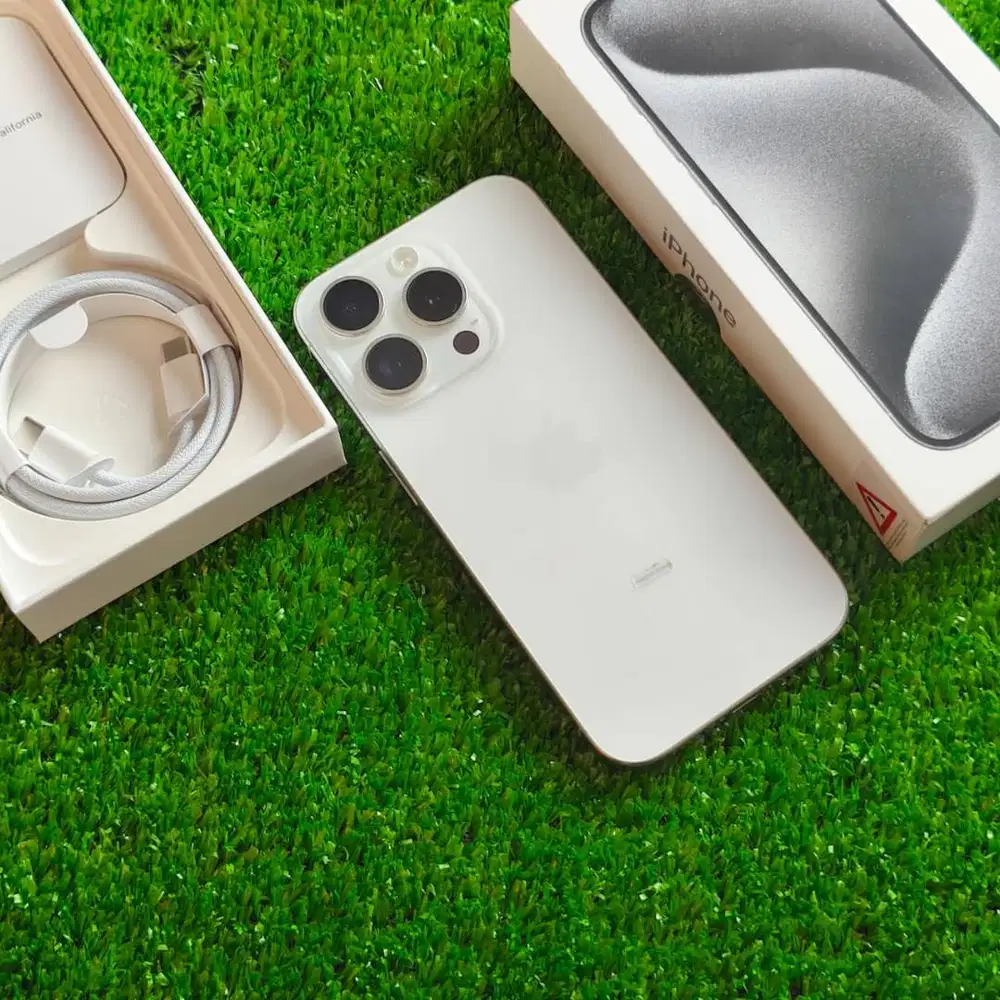 iPhone 15 Pro 512GB White Titanium Kondisi 98% mulus BH 100%