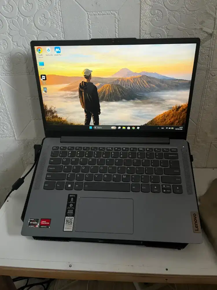 laptop lenovo ryzen 5