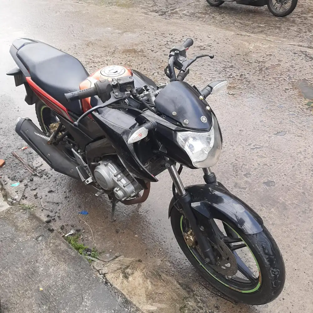 Yamaha Vixion KS 2013 ss lengkap mesin bagus plat D Bandung