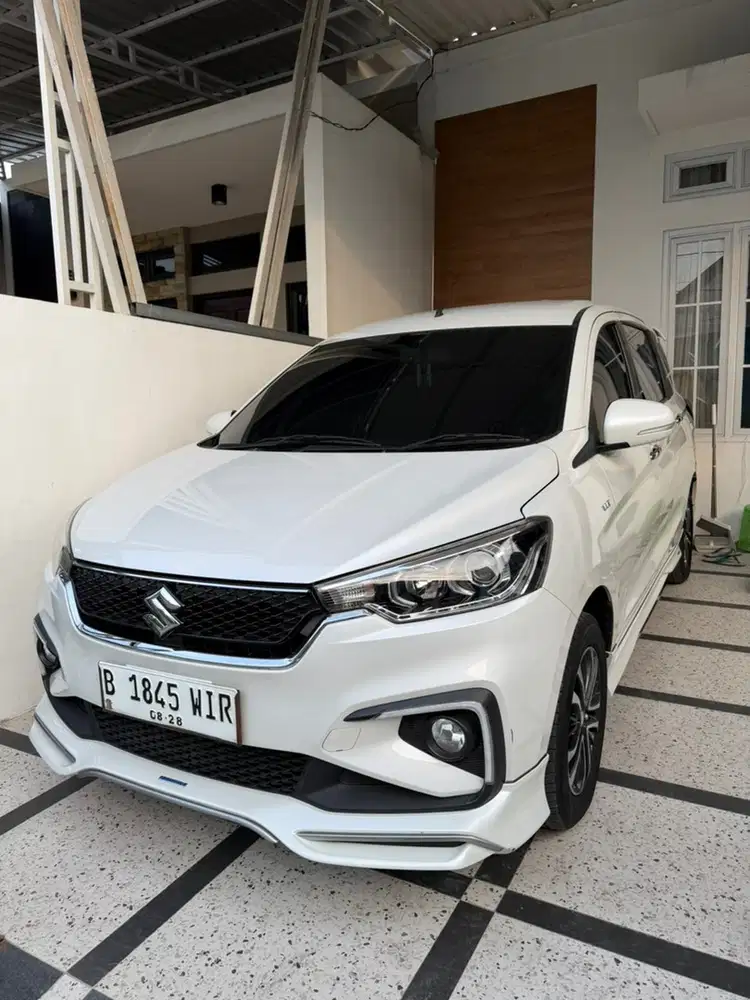 Suzuki Ertiga Sport 2023 Hybrid AT