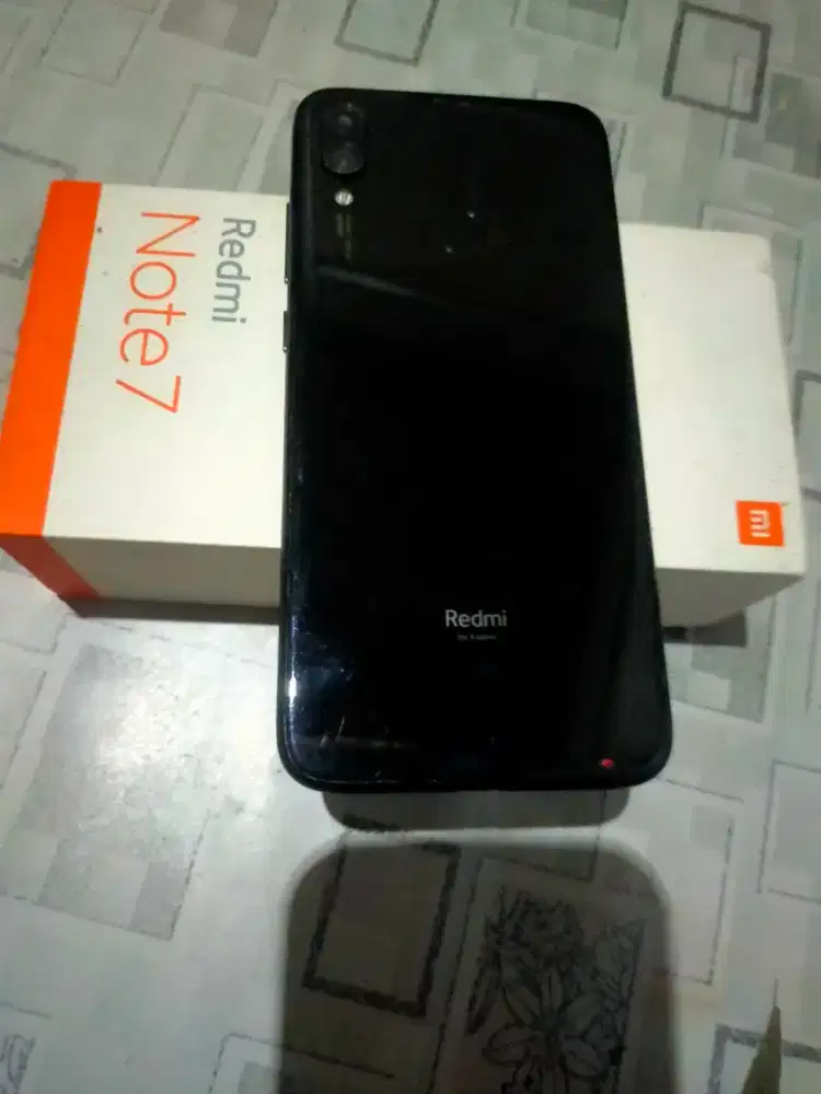 BISMILAH Dijual hp Redmi Note7 Rp650.000