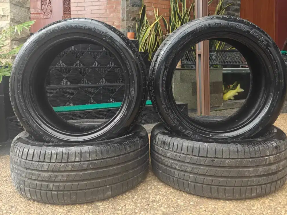 Ban bekas,kondisi 95%