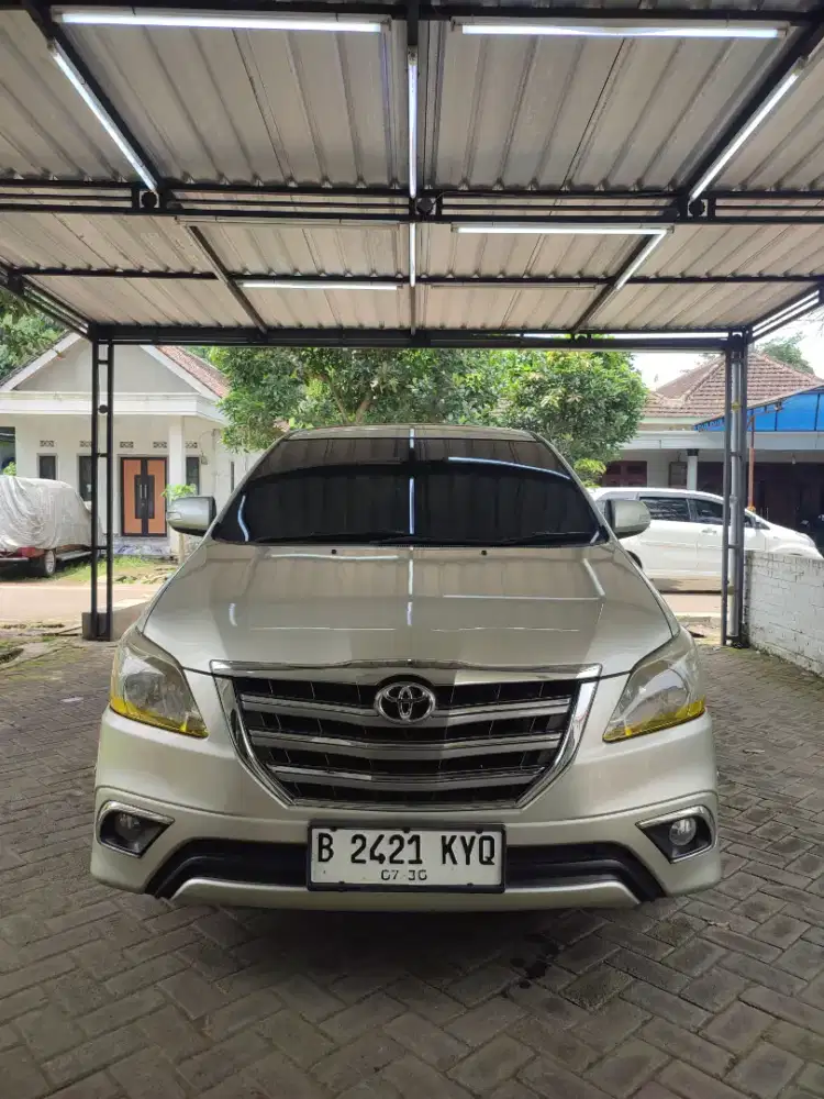 Bahan Cumi-Cuminya  INNOVA V DIESEL AT 2014