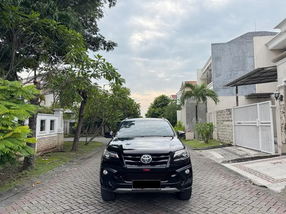 Toyota Fortuner 2.4 VRZ TRD Sportivo 2017 Diesel Matic Hitam Plat N